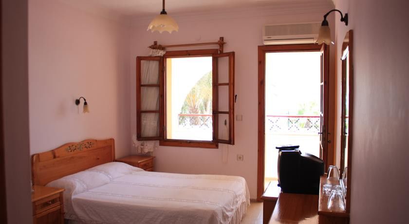Toloman Hotel Bitez Beach Eksteriør billede